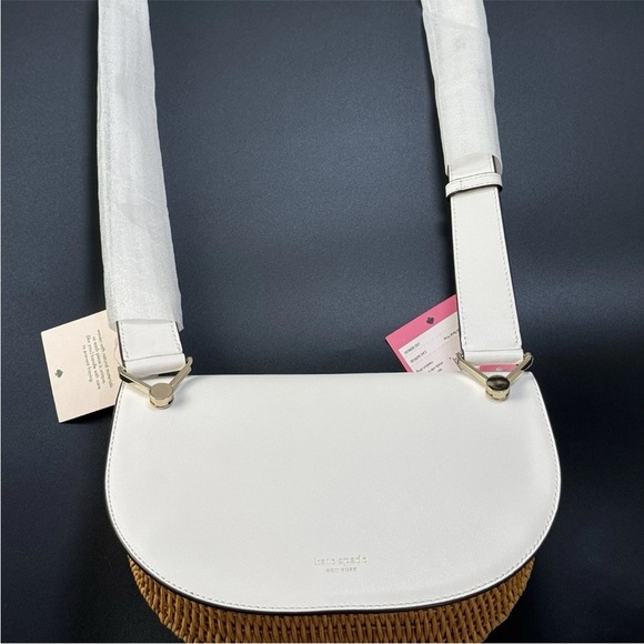 NWT Kate Spade White Tan Nicola Wicker Gold Hardware Heart Twistlock Crossbody - Picture 7 of 15